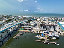 Harbour House At The Inn Unit 308 1 Bedroom Condo by RedAwning