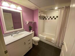 Harbour House At The Inn Unit 308 1 Bedroom Condo by RedAwning