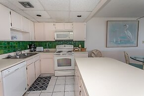 Royal Garden Resort 1605 2 Bedroom Condo by RedAwning