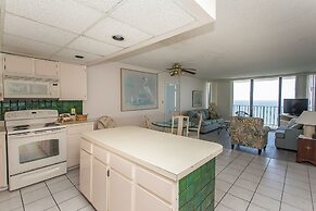 Royal Garden Resort 1605 2 Bedroom Condo by RedAwning