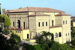 Casale Montemoro With Pool