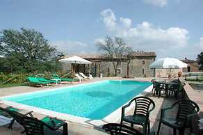 Casale Montemoro With Pool