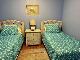 Royal Garden Resort 914 2 Bedroom Condo by RedAwning