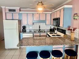 Royal Garden Resort 914 2 Bedroom Condo by RedAwning