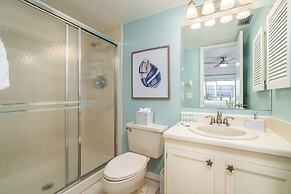 Royal Pelican - New Listing - 4511 Bay Beach Ln 2 Bedroom Condo by Red