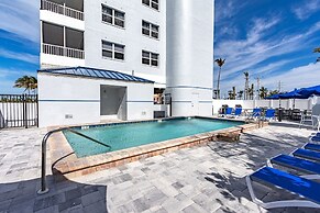 ~fantastic Gulf Front Condo North Of The Pier~ 2 Bedroom Condo by RedA