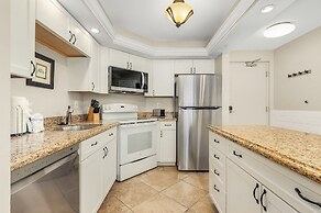 ~fantastic Gulf Front Condo North Of The Pier~ 2 Bedroom Condo by RedA