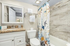 ~fantastic Gulf Front Condo North Of The Pier~ 2 Bedroom Condo by RedA