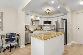 ~fantastic Gulf Front Condo North Of The Pier~ 2 Bedroom Condo by RedA