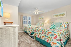 ~fantastic Gulf Front Condo North Of The Pier~ 2 Bedroom Condo by RedA