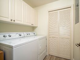 Bella Lago 323 Your Home Away From Home In Paradise! - 7431 Bella Lago