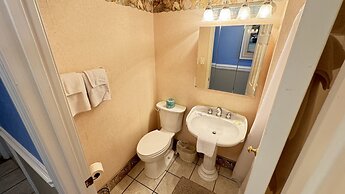 Royal Garden Resort 1608 3 Bedroom Condo by RedAwning