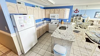 Royal Garden Resort 1608 3 Bedroom Condo by RedAwning