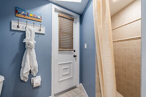 Beautiful Private Pool Home In-between Fort Myers Beach And Sanibel Is