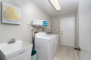 Beautiful Private Pool Home In-between Fort Myers Beach And Sanibel Is