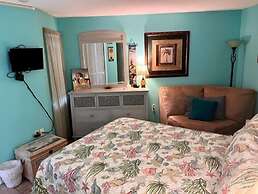 Royal Garden Resort 1515 2 Bedroom Condo by Redawning