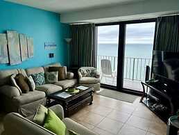 Royal Garden Resort 1515 2 Bedroom Condo by Redawning