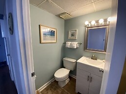 Royal Garden Resort 415 2 Bedroom Condo by RedAwning