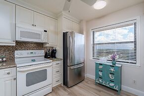 Welcome To Ambassador # 905 Penthouse 2 Bedroom Condo by RedAwning