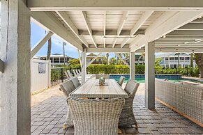 Shells N Sunshine! Getaway Destination Just Minutes From The White San