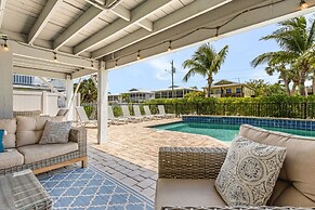 Shells N Sunshine! Getaway Destination Just Minutes From The White San