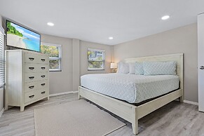 Shells N Sunshine! Getaway Destination Just Minutes From The White San