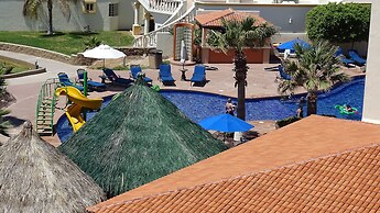 Beautiful 1.5 Bedroom Condo on the Sea of Cortez at Las Palmas Resort 