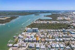 Welcome To Mermaid Bay Vacation Rental - 261 Delmar 3 Bedroom Home by 