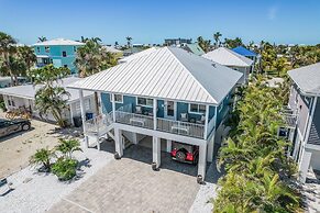 Welcome To Mermaid Bay Vacation Rental - 261 Delmar 3 Bedroom Home by 