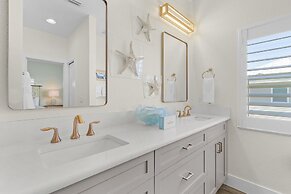 Welcome To Mermaid Bay Vacation Rental - 261 Delmar 3 Bedroom Home by 