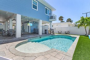 Welcome To Mermaid Bay Vacation Rental - 261 Delmar 3 Bedroom Home by 