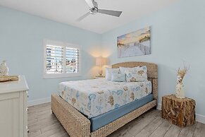 Welcome To Mermaid Bay Vacation Rental - 261 Delmar 3 Bedroom Home by 