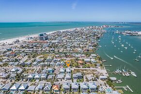 Welcome To Mermaid Bay Vacation Rental - 261 Delmar 3 Bedroom Home by 