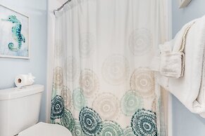 Beach Villas # 305 - Recently Refereshed! 2 Bedroom Condo by RedAwning