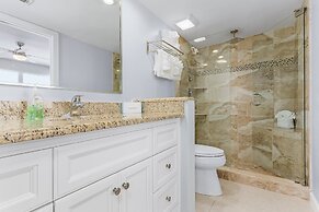 Fantastic Gulf Front Condo On The North End Of The Island - Beach Vill