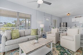 171 Washington ~ Dune Our Thing ~ Unit D ~ Fabulous Pool Home! 2 Bedro