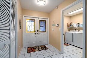 Private Pool Home ~ Just Miles From Sanibel And Fort Myers Beach ~ 3 B