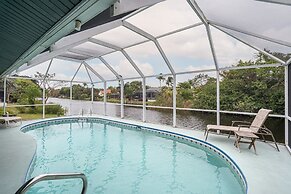 Private Pool Home ~ Just Miles From Sanibel And Fort Myers Beach ~ 3 B