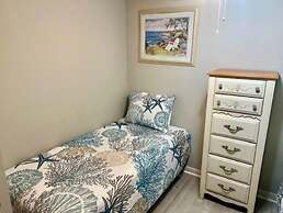 Royal Garden Resort 1510 2 Bedroom Condo by RedAwning