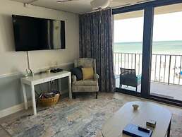 Royal Garden Resort 205 2 Bedroom Condo by RedAwning