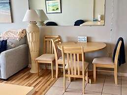 Royal Garden Resort 904 2 Bedroom Condo by RedAwning