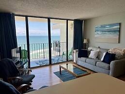 Royal Garden Resort 904 2 Bedroom Condo by RedAwning