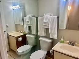 Royal Garden Resort 904 2 Bedroom Condo by RedAwning