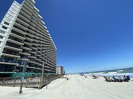 Royal Garden Resort 904 2 Bedroom Condo by RedAwning