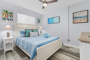 171 Washington ~ Dune Our Thing ~ Unit A ~ Fabulous Pool Home! 2 Bedro