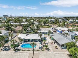 171 Washington ~ Dune Our Thing ~ Unit A ~ Fabulous Pool Home! 2 Bedro