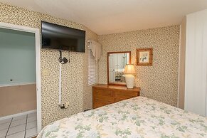 Royal Garden Resort 803 1 Bedroom Condo by Redawning