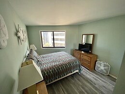 Royal Garden Resort 201 3 Bedroom Condo by Redawning