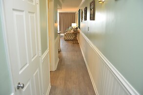 Royal Garden Resort 201 3 Bedroom Condo by Redawning