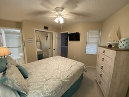 Royal Garden Resort 1205 2 Bedroom Condo by RedAwning